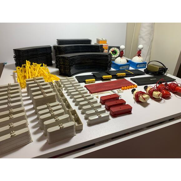 Vintage 70s TYCO PRO LOT Slot Car Race Tracks Controllers Power Extenders Guards - Picture 11 of 12